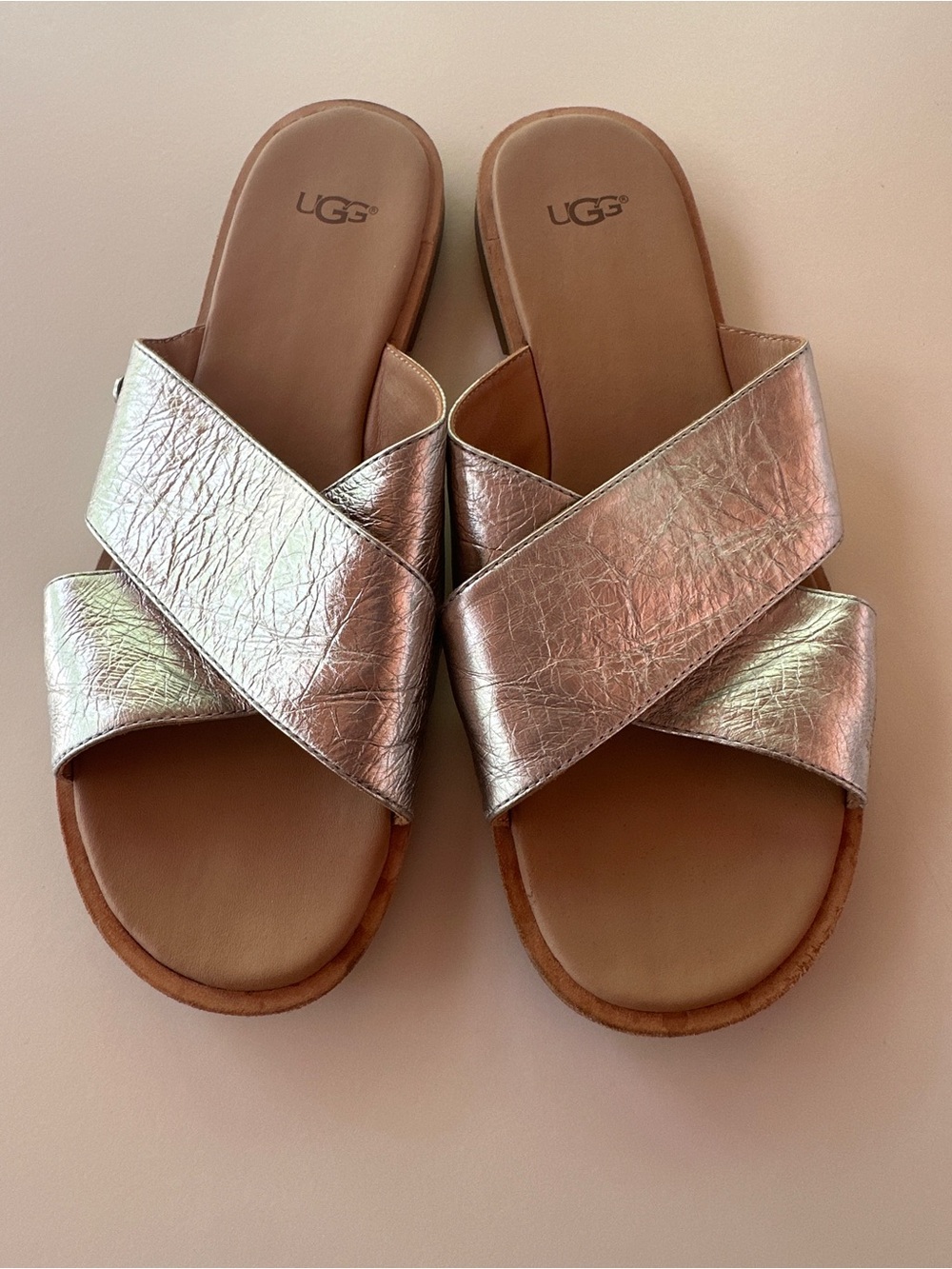 UGG Joni Metallic Silver Leather Cross Strap Slide Sandals Women’s 9.5